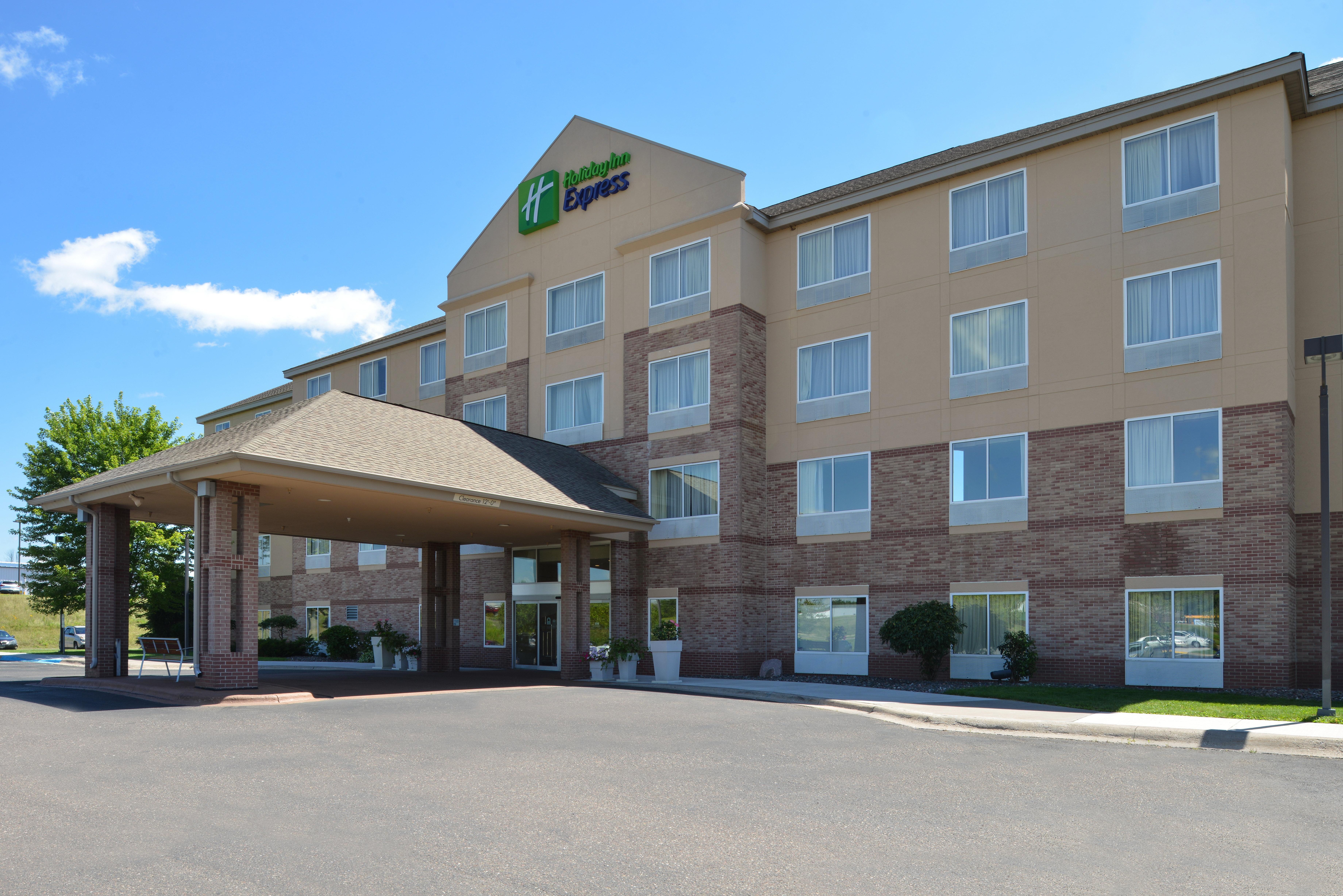 Holiday Inn Express St Croix Valley By Ihg Saint Croix Falls Ngoại thất bức ảnh